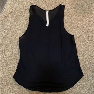 LULULEMON workout tank ⭐️